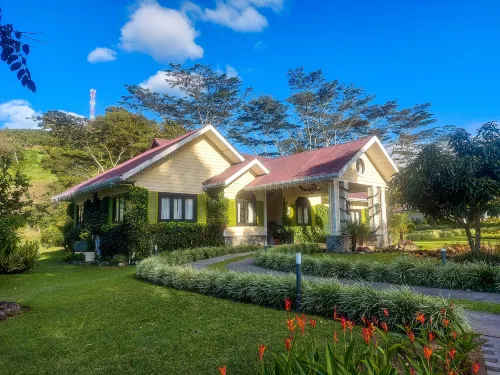 The Riverside Inn Hotels in Los Naranjos