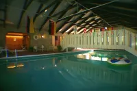 Northern Lights Lodge - Pool
