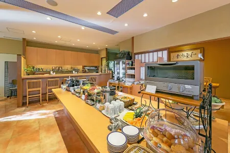 HOTEL COURTLAND Отели в г. Нагано