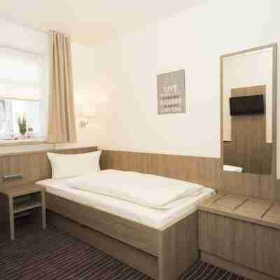 Hotel Mainblick Garni Rooms