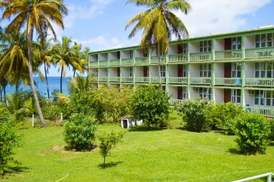 Portsmouth Beach Hotel Hotels near Fort Shirley