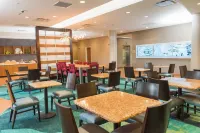 SpringHill Suites Buffalo Airport - servizio colazione