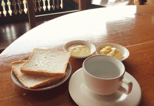 4. 더 굿 뷰 게스..