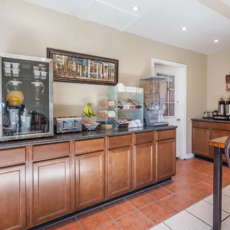 Lincoln Inn Fredericton