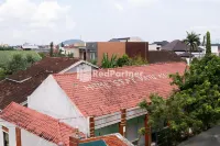Hotel Ratu Ayu 2 Lampung Mitra RedDoorz Hotels in Sukabumi Indah