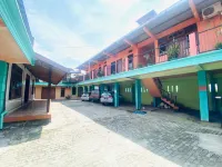 Hotel Gerung 1 Near Alun Alun Nganjuk Mitra RedDoorz Hotels in Bagor