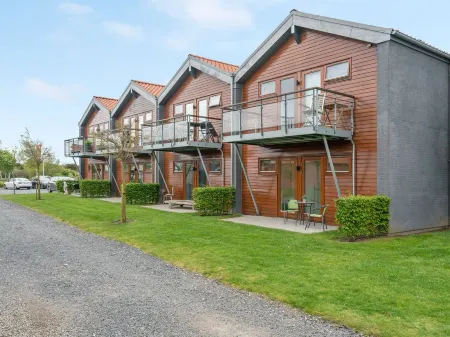 "Allyson" - 450m from the Sea Отели в г. Bogense