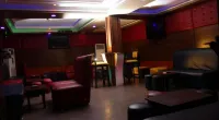 Kakanfo Inn and Conference Centre - Quầy bar