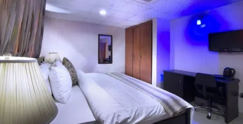 Valley Front View Hotel