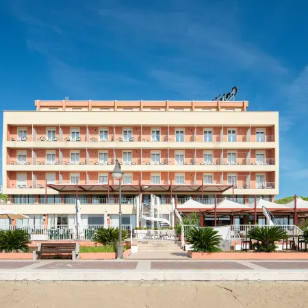 Hotel Columbus