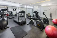 Days Inn by Wyndham Charlottesville/University Area - Gym