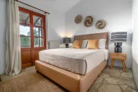Margi House Hotels in Канапица