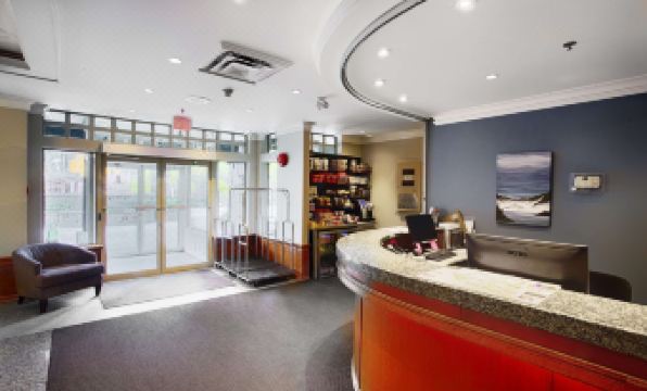 Pinnacle Hotel Whistler