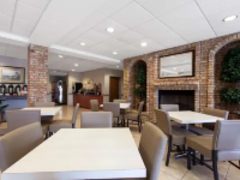 Microtel Inn & Suites by Wyndham Lady Lake/The Villages Hotels in Lake County