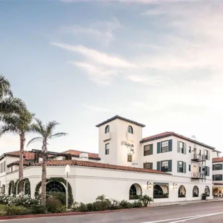 Montecito Inn Отели рядом с достопримечательностью «Монтесито»