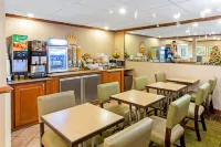 密爾沃基機場奧克里克拉昆塔溫德姆飯店 富蘭克林住宿飯店