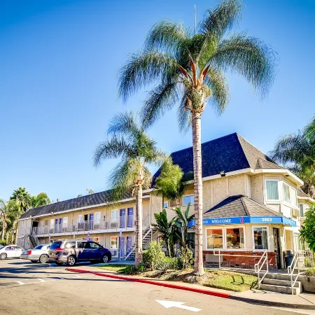 Motel 6 Riverside, CA - South