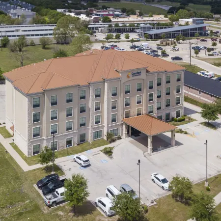 Comfort Inn & Suites Fort Worth - Fossil Creek