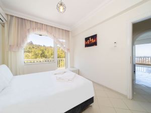 Superb Flat with Nature View and Balcony in Alanya