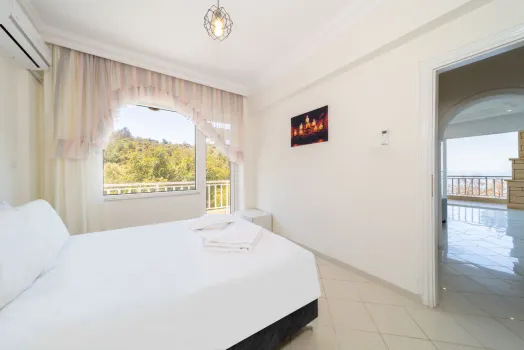 Superb Flat with Nature View and Balcony in Alanya Hotels near Treffpunkt Alanya