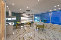 Namhae Boolgeun Noeul Pool Villa