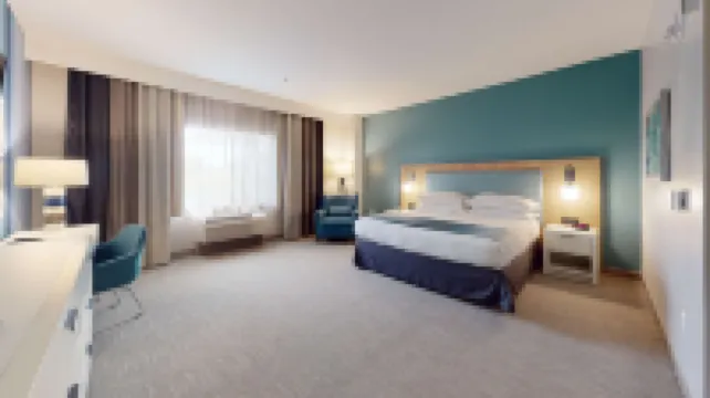 ซันโคสต์ พาร์ค โฮเทล อนาไฮม์ รีสอร์ท, แทปเพสทรี บาย ฮิลตัน โรงแรมในอนาไฮม์