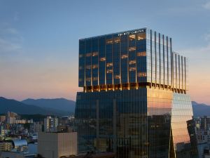 The Ritz-Carlton, Fukuoka