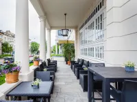 Star-Apart Hansa Hotel Отели рядом с достопримечательностью «Вестенд»