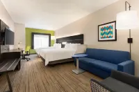 Holiday Inn Express & Suites Shawnee I-40 Các khách sạn ở Shawnee