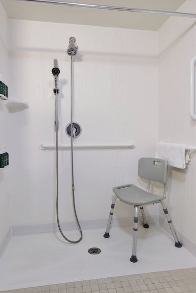 Mobility/Hearing Accessible Guestroom Two Doubles Tub