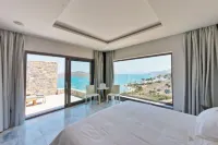 Royal Marmin Bay Boutique & Art Hotel
