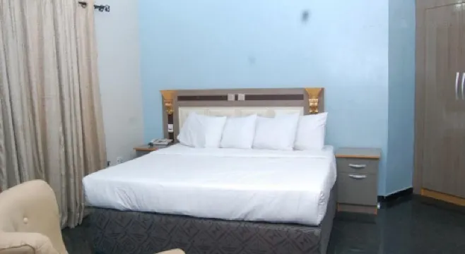 Royal Park Hotel & Suite - Standard