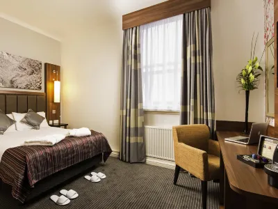 Mercure Darlington Kings Hotel Hotel dekat Darlington Retail Park