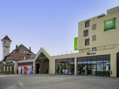 Ibis Styles Paris Romainville Отели рядом с достопримечательностью «Chapelle Notre-Dame-de-l'Étoile de Bobigny»