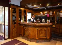 Hotel König Ludwig II Hotels in Garching bei Munchen