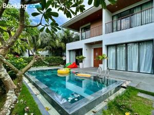 West Phu Quoc 3Br Beach Villa Private Swimming Pool