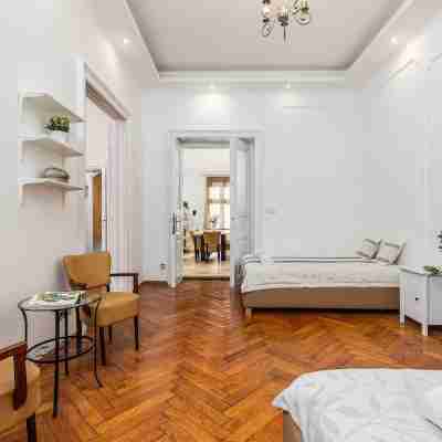 Real Apartments Andrassy Rooms