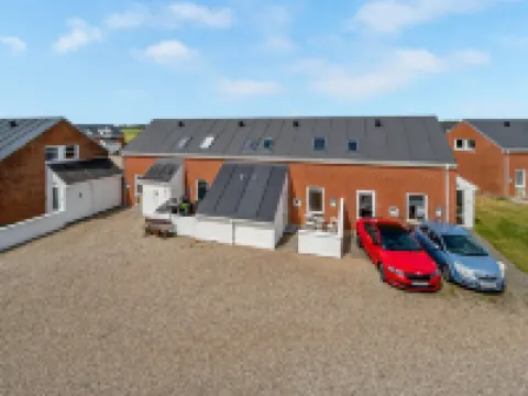 "Ilka" - 2.3km from the Sea