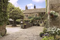Ashfield House Hotels in Kettlewell with Starbotton