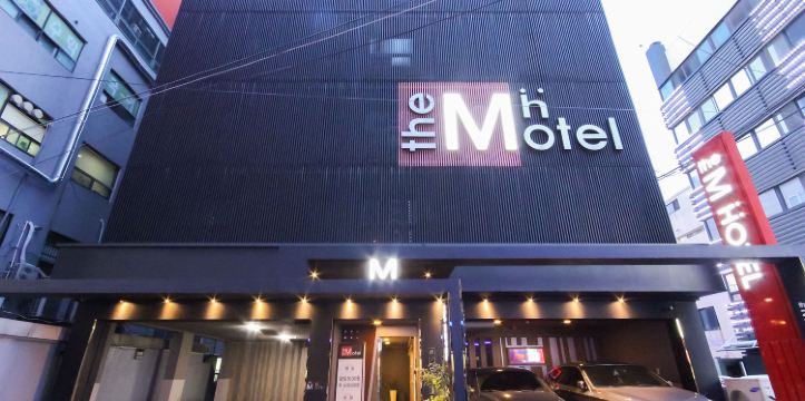 A Gastronomic Getaway: Discovering Lyon’s Most Prestigious Luxury Hotels