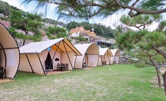 Gyeongju Tohamsan Rock Bed and Breakfast & Glamping