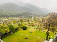 WoodStock Hotel - 3-Star