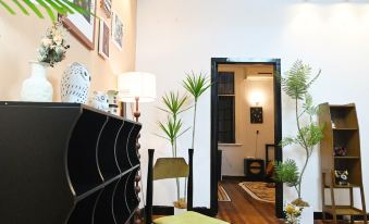 Houyi Homestay (Shaoxing Road)