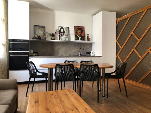 Riga Old City - 4 Bedroom Apartment - Homestays