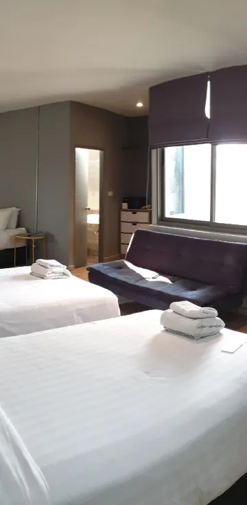 ครอบครัว (1 เตียงคู่ + 2 เตียงเดี่ยว)