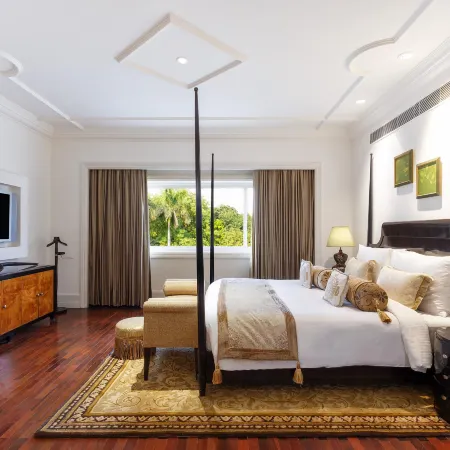 The Claridges New Delhi - Preferred L.V.X. Collection Отели рядом с достопримечательностью «Офис Indian Railways»