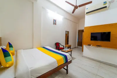 Itsy Hotels Mansi Hotel dekat Nashik Road Railway Station