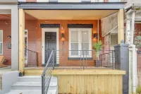Fairmount Art Museum Center City Suites Hotel dekat The Mann Center