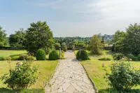 Villa Cardinal Ciceri - Glicine Apartment