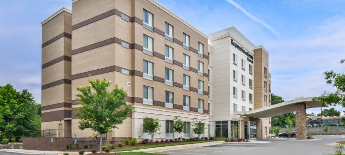 Fairfield Inn & Suites Raleigh Cary Hotels in Cary